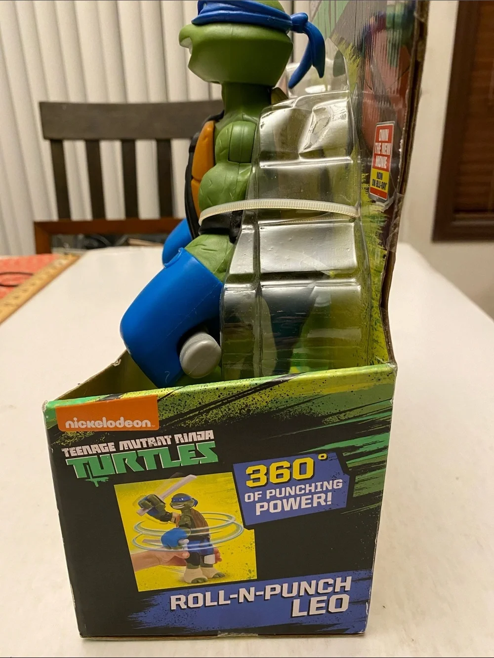 Nickelodeon Teenage Mutant Ninja Turtles Roll-N-Punch Leo - Blue & Green